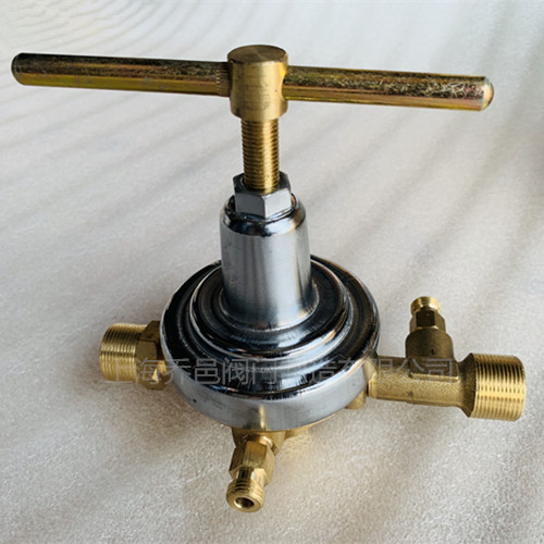 <strong><strong><strong><strong><strong><strong>氧气点阀箱</strong></strong>氧气减压器</strong></strong></strong></strong>